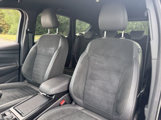 2025 Ford Kuga