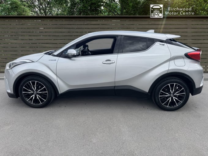 2025 Toyota C-hr