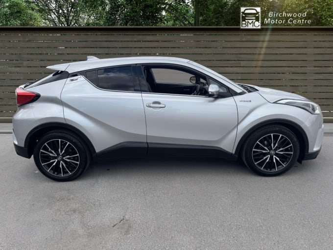 2025 Toyota C-hr