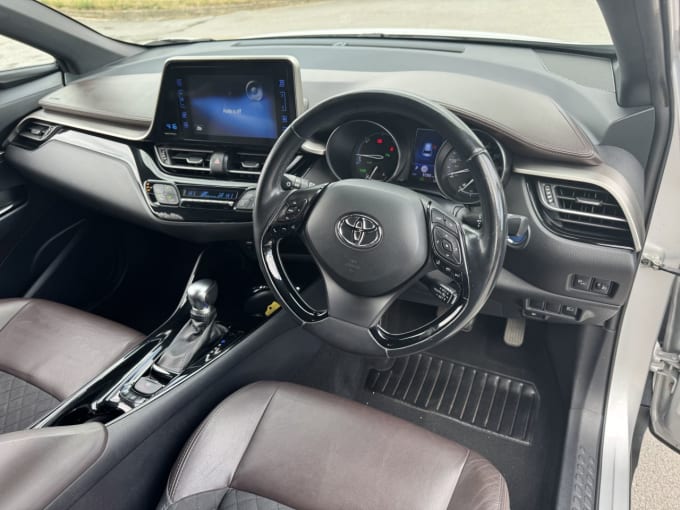 2025 Toyota C-hr