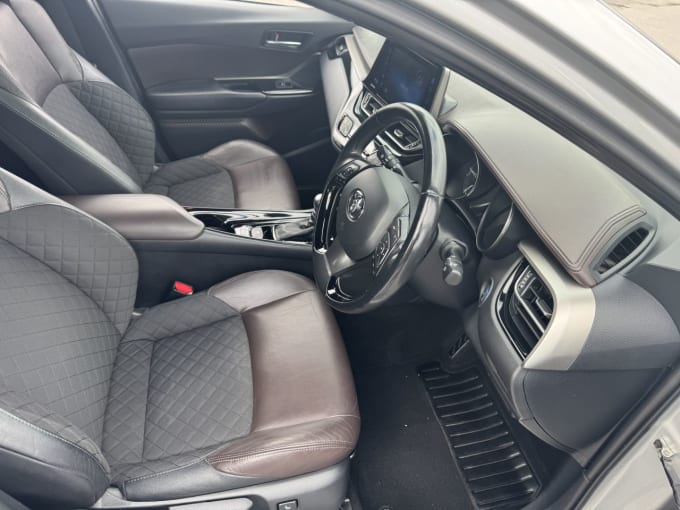 2025 Toyota C-hr