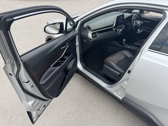 2025 Toyota C-hr