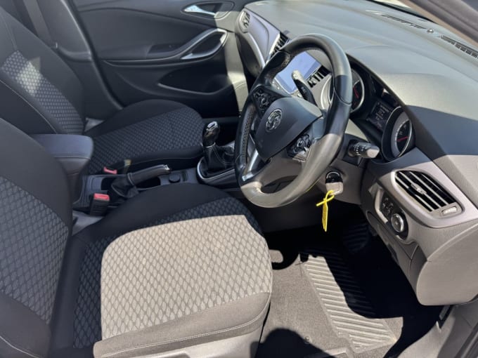 2025 Vauxhall Astra