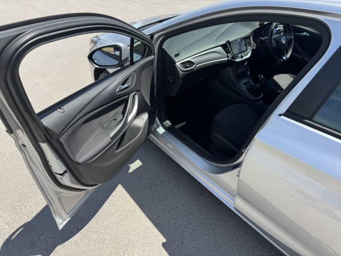 2025 Vauxhall Astra
