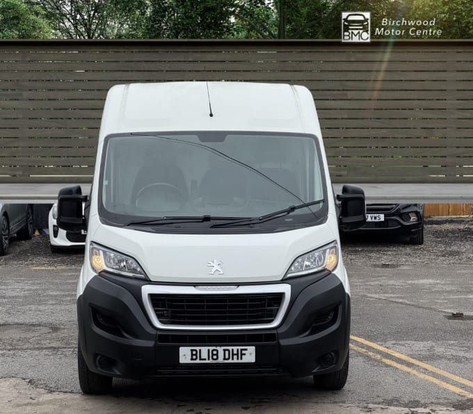 2025 Peugeot Boxer