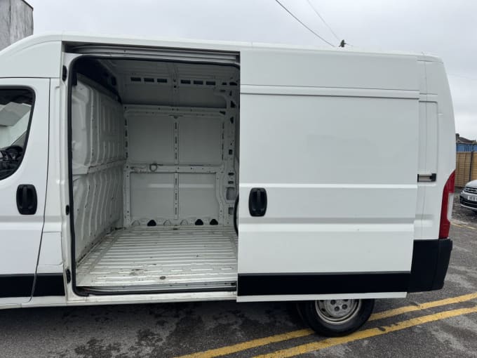 2025 Peugeot Boxer