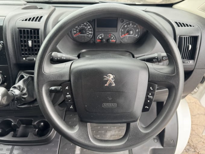 2025 Peugeot Boxer