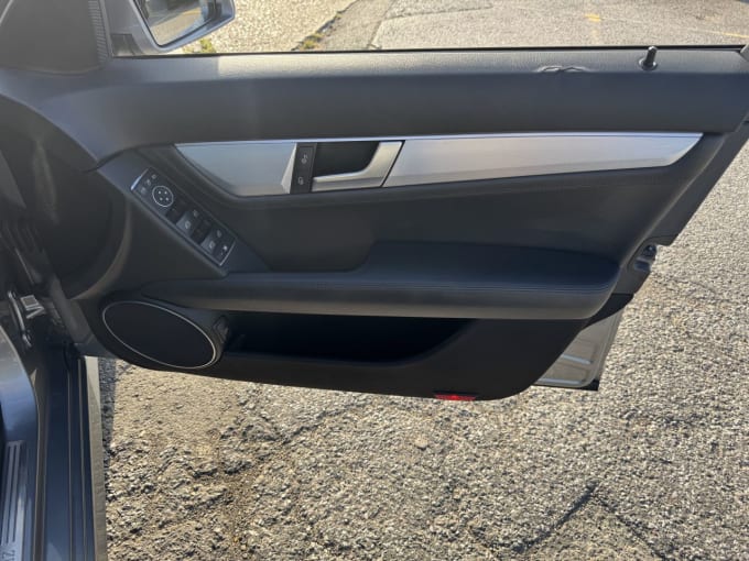 2025 Mercedes-benz C-class