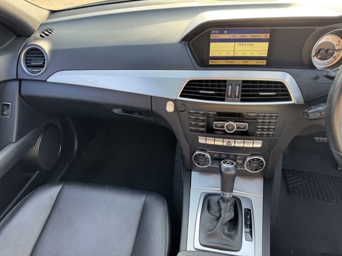 2025 Mercedes-benz C-class