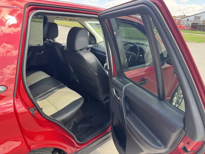 2025 Land Rover Freelander 2