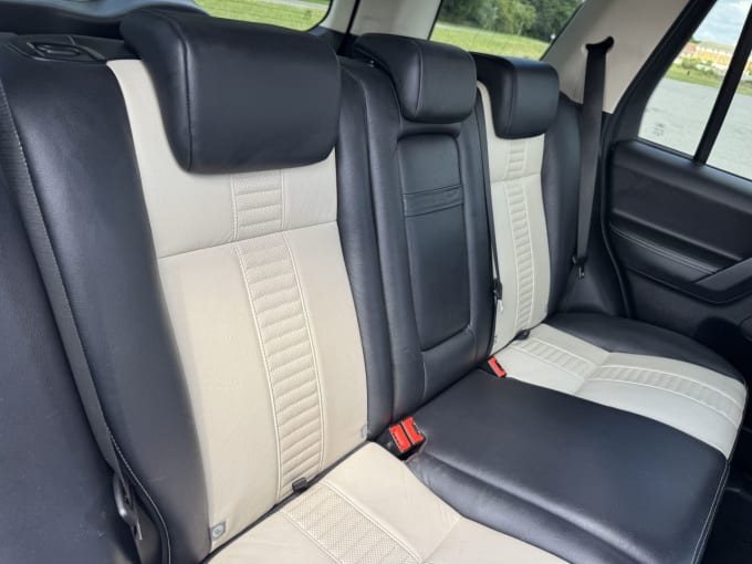 2025 Land Rover Freelander 2
