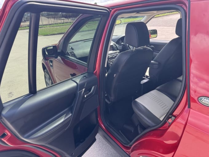 2025 Land Rover Freelander 2