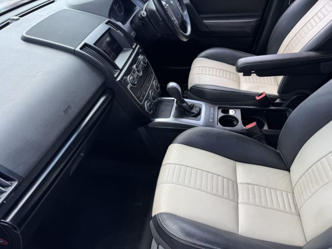 2025 Land Rover Freelander 2