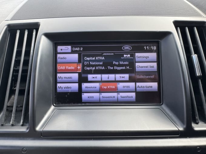2025 Land Rover Freelander 2