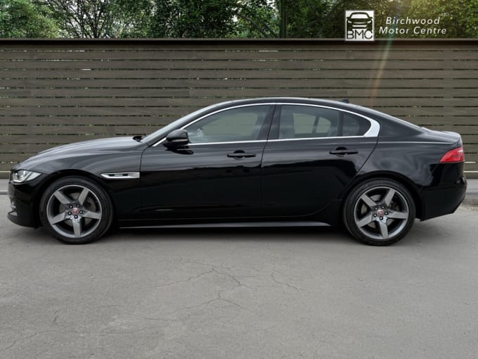2025 Jaguar Xe