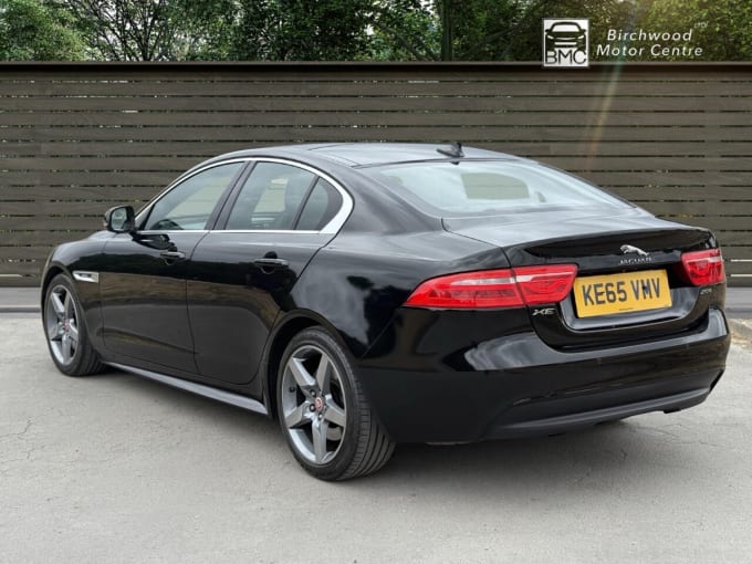 2025 Jaguar Xe