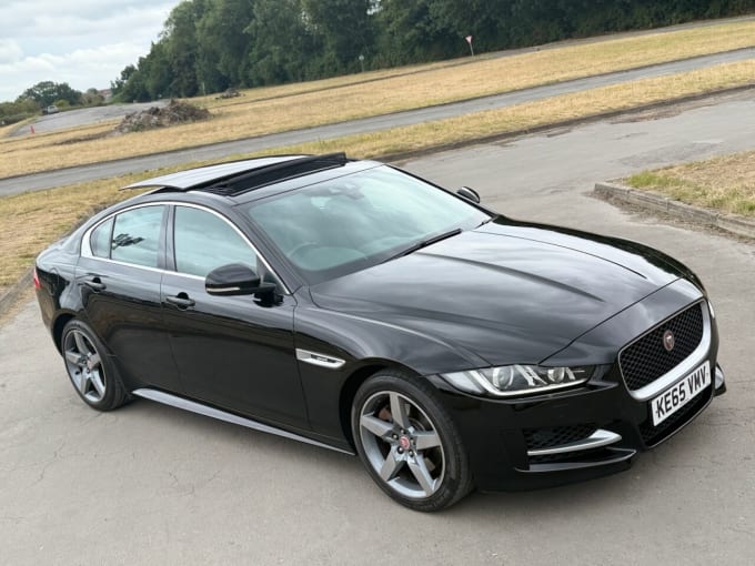 2025 Jaguar Xe