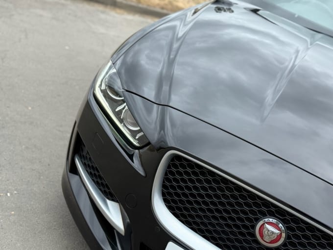 2025 Jaguar Xe