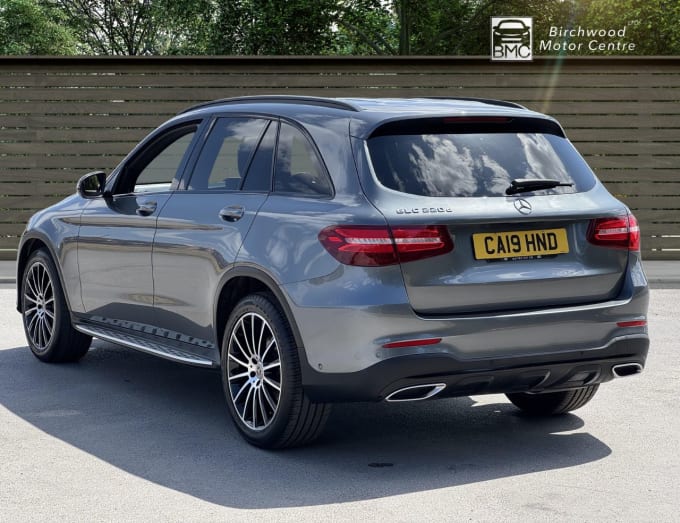 2025 Mercedes-benz Glc