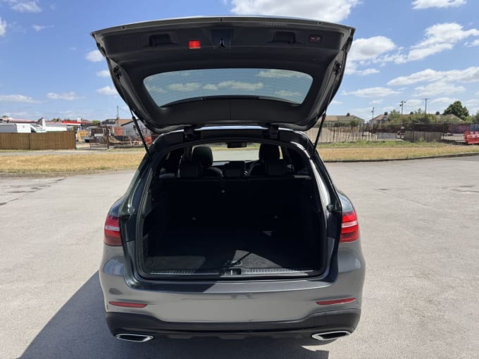 2025 Mercedes-benz Glc