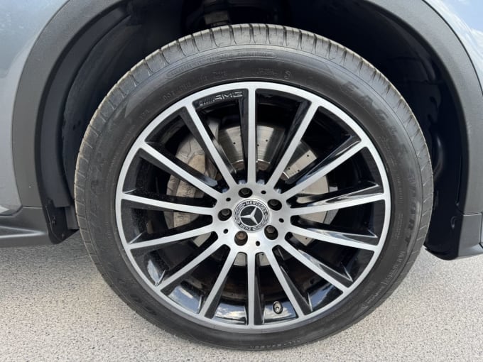 2025 Mercedes-benz Glc