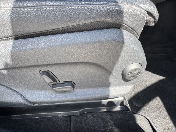 2025 Mercedes-benz Glc