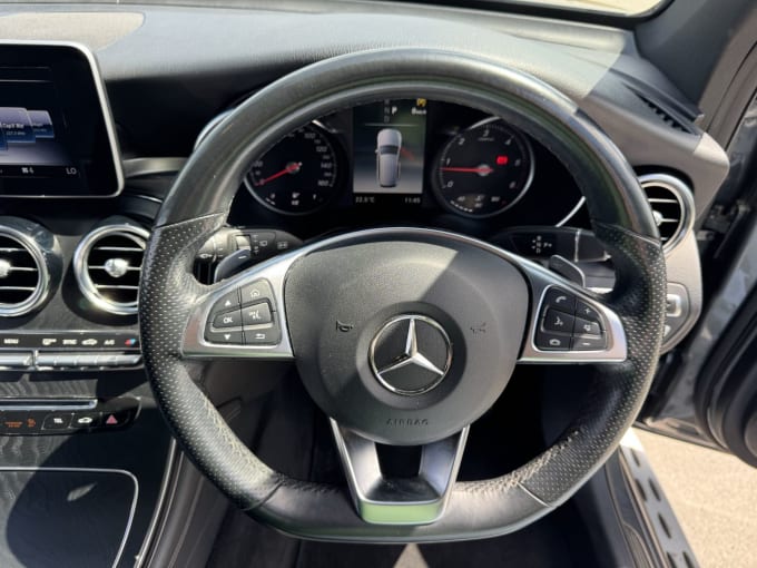 2025 Mercedes-benz Glc