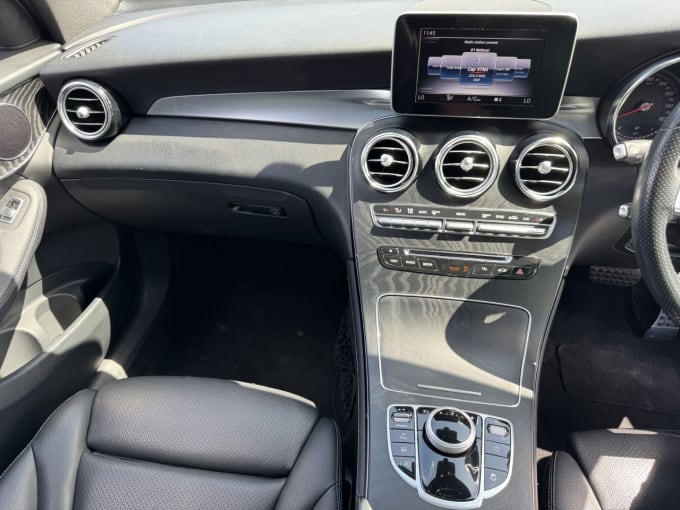 2025 Mercedes-benz Glc