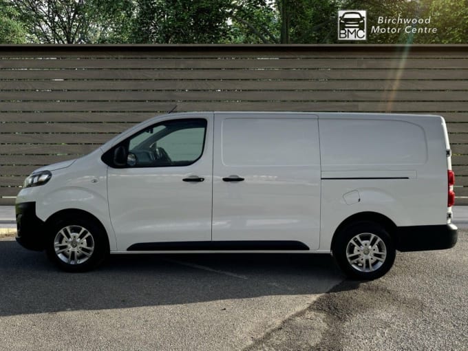 2025 Vauxhall Vivaro