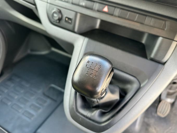 2025 Vauxhall Vivaro