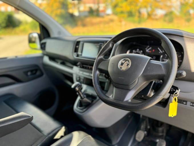2025 Vauxhall Vivaro