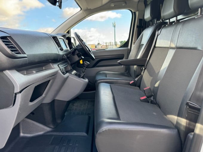 2025 Vauxhall Vivaro