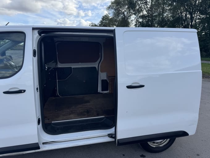 2021 Vauxhall Vivaro