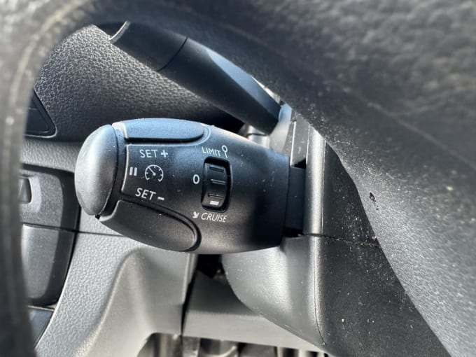 2021 Vauxhall Vivaro