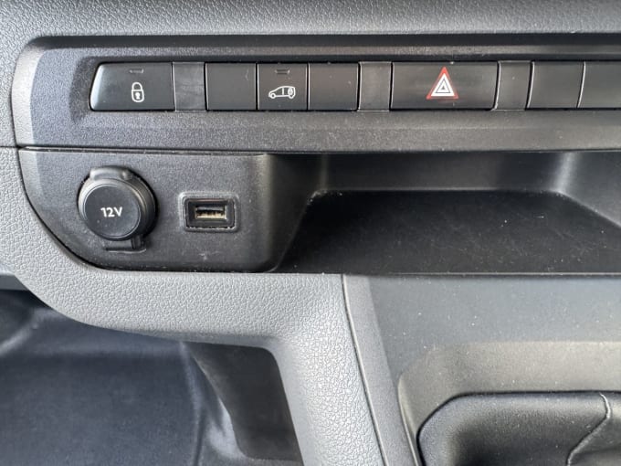 2021 Vauxhall Vivaro