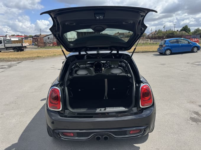 2025 Mini Hatch