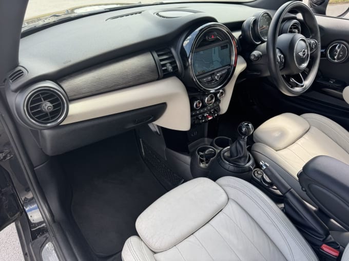 2025 Mini Hatch