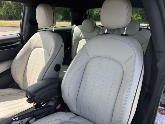 2025 Mini Hatch