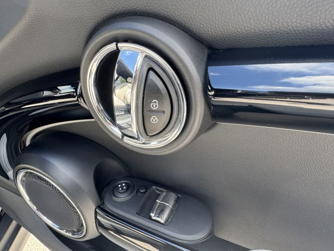 2025 Mini Hatch