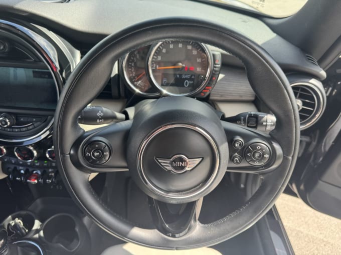 2025 Mini Hatch