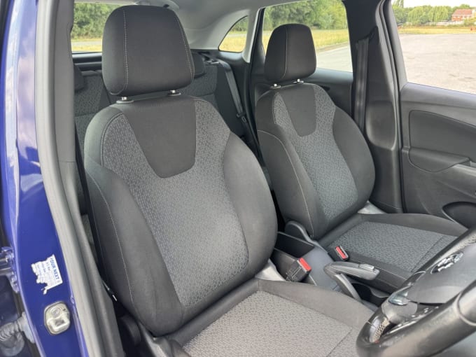 2025 Vauxhall Crossland X