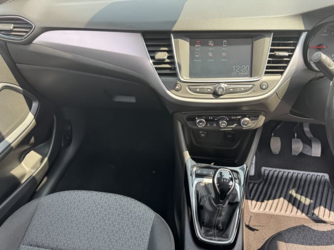2025 Vauxhall Crossland X