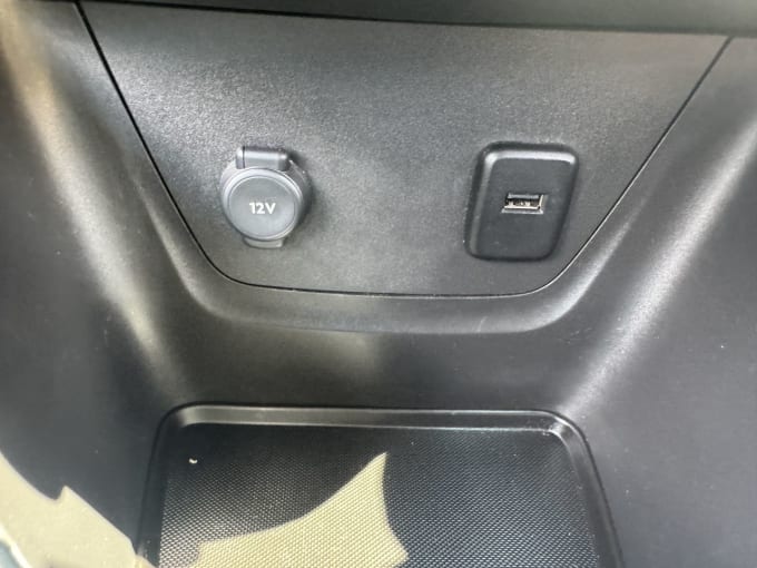 2025 Vauxhall Crossland X