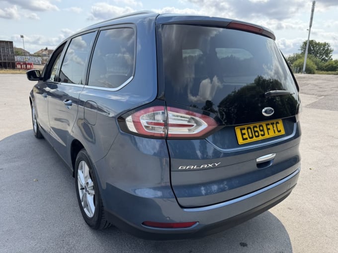 2025 Ford Galaxy