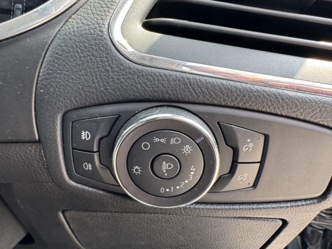 2025 Ford Galaxy