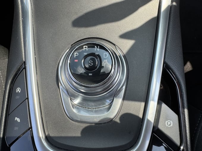 2025 Ford Galaxy