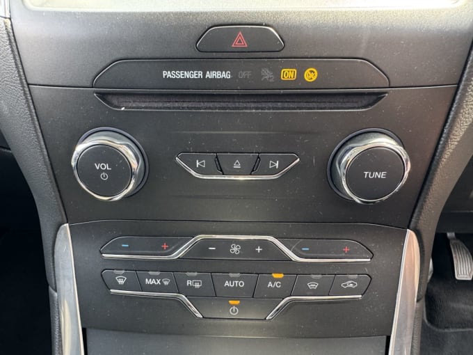 2025 Ford Galaxy