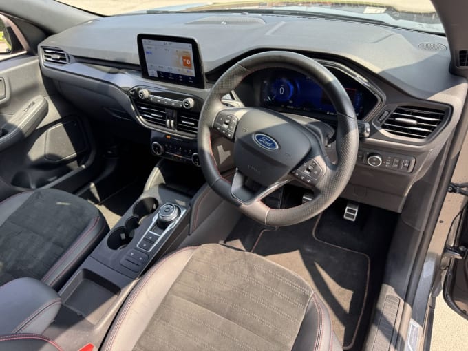 2025 Ford Kuga