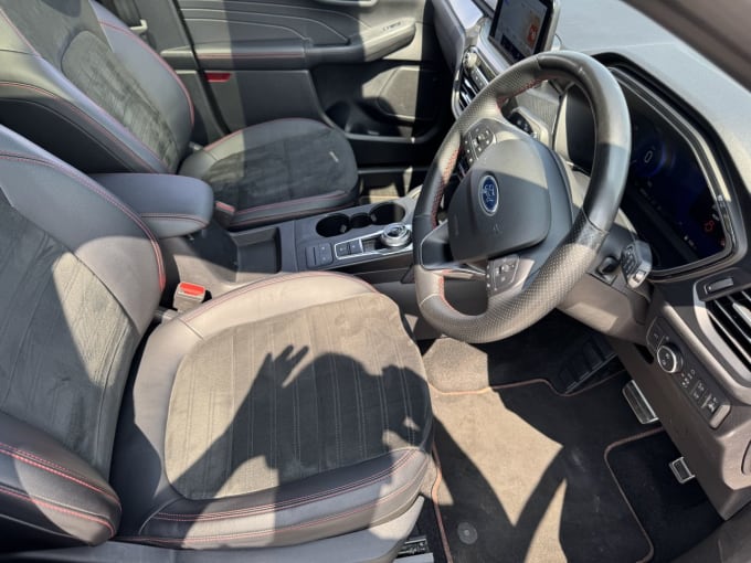 2025 Ford Kuga