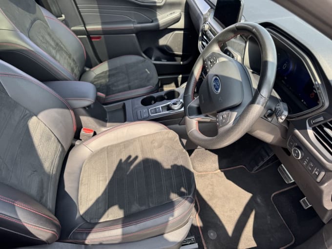 2025 Ford Kuga